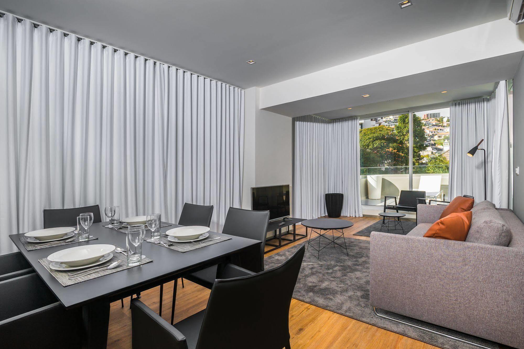 Apartamentos Turisticos Paraiso Funchal  Exteriör bild